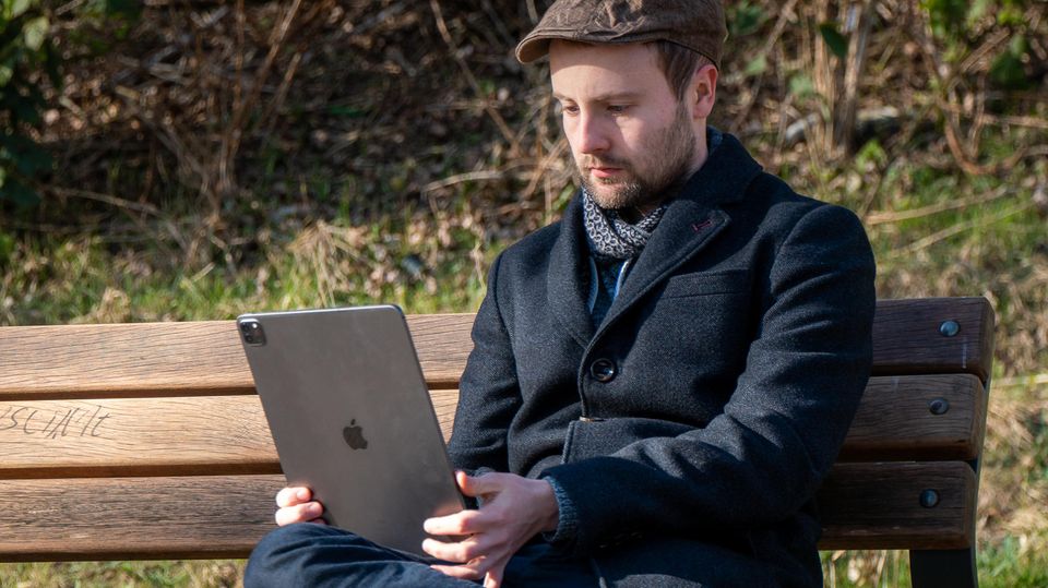 Das iPad Pro glänzt mit einem riesigen Bildschirm, der mit der richtigen Software zum Tor in neue Welten werden soll.