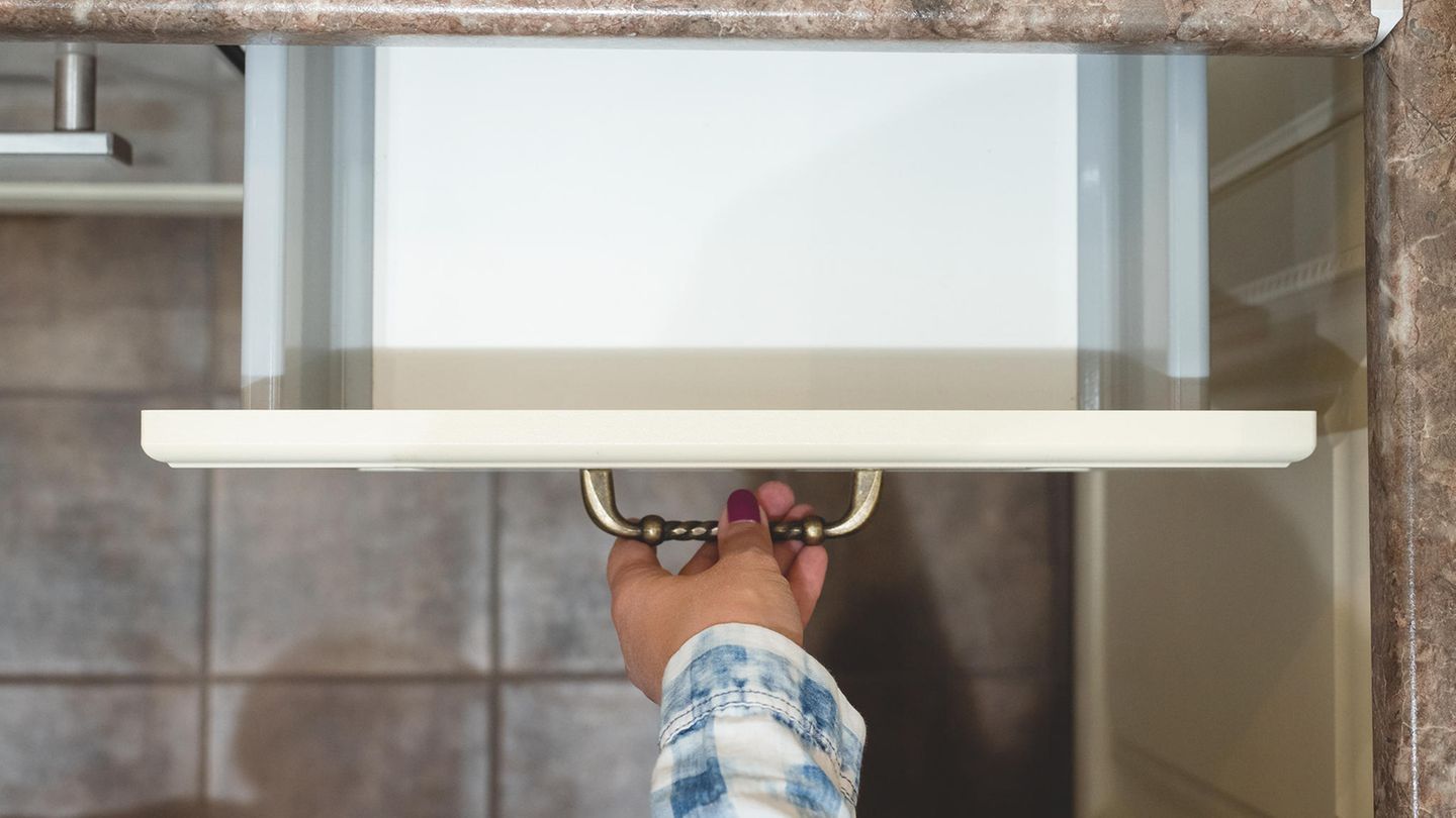 Schublade, die geöffnet ist