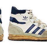 Ein Wanderschuh mit Turnschuhsohle