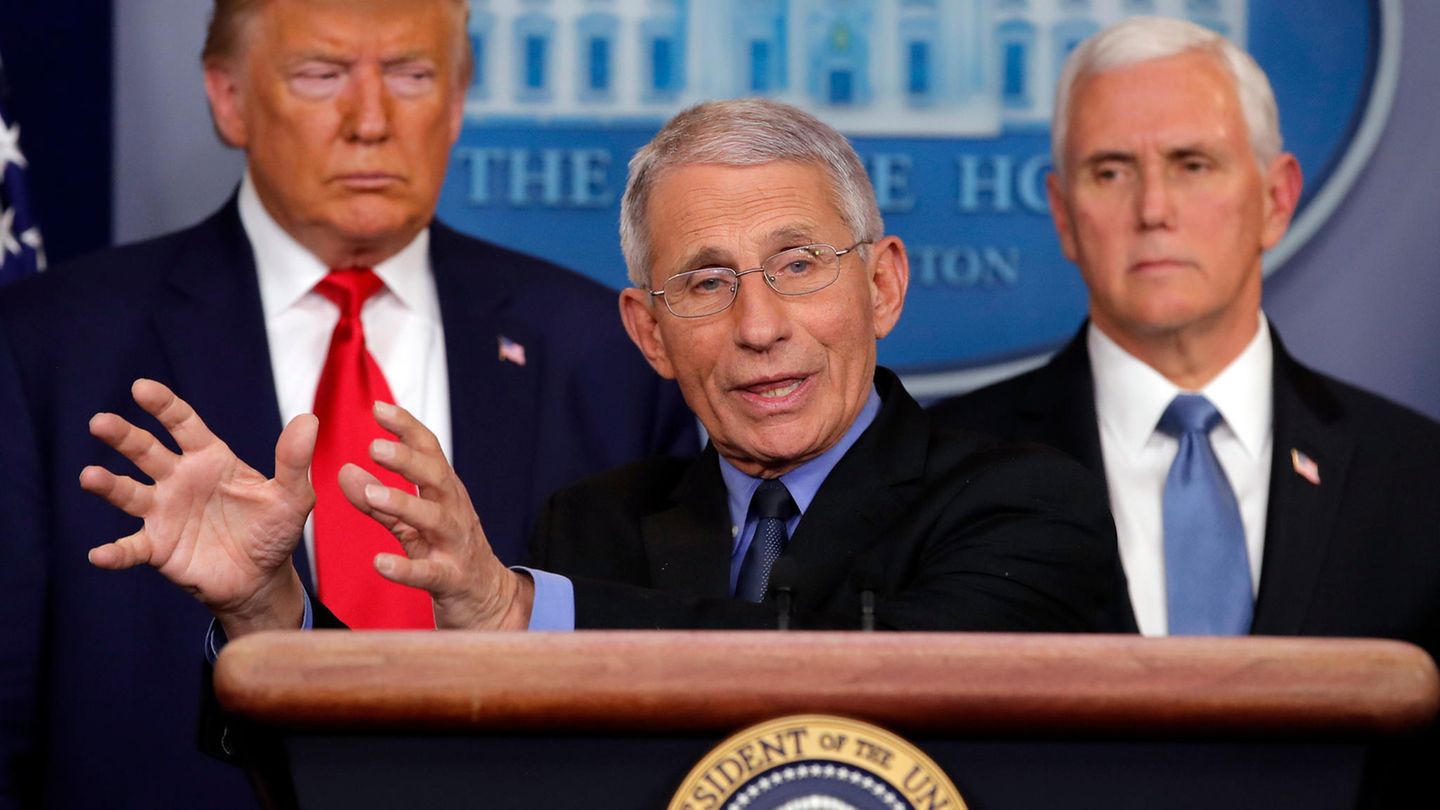 Anthony Fauci spricht über das Coronavirus im Pressekonferenzraum des Weißen Hauses,