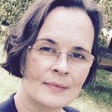 Katja Paternoga ist Kinder- und Jugendlichen-Psychotherapeutin und Sozialpädagogin und arbeitet in Rathenow. Sie ist spezialisiert auf schwere Traumatisierungen.