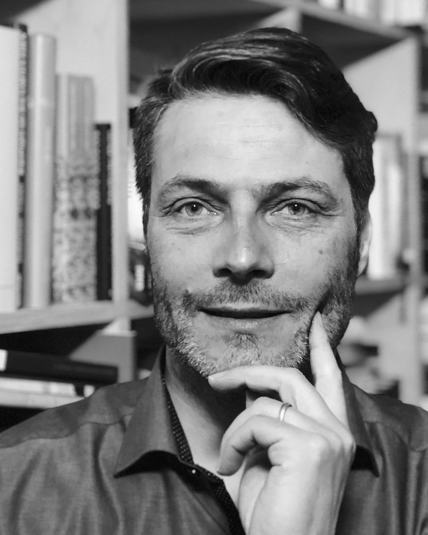 Wolfram Dreier lebt in Oberschwaben. Er ist als Wirtschaftsmediator und Autor spezialisiert auf Kommunikation und Konfliktlösung im beruflichen Umfeld.