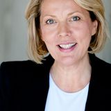 Anita Hermann-Ruess arbeitet als Kommunikationsexpertin und Coach in großen deutschen Unternehmen.  Ihr Büro ist in Wangen. Sie ist Autorin mehrerer Bücher, darunter: "Emotionale Rhetorik"