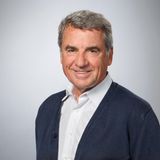 Dr. Ulrich Fischer ist Klinikseelsorger und systemischer Coach in München. Er arbeitet als Gruppenleiter im Deutschen Familienverband, Schwerpunkt:  Elternbildungsprogramm.