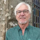 Frank Herziger ist Sonderpädagoge, spezialisiert auf junge Erwachsene, er hat in Ravensburg eine überregional bekannte Stottertherapie aufgebaut und kümmert sich um die Stabilisierung von Geflüchteten. Er ist ausgebildet in Gestalttherapie.