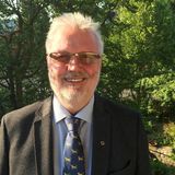 Heribert Kellnhofer führt eine Praxis für Psychoanalyse in Siegen und arbeitet mit Kindern, Jugendlichen und jungen Erwachsenen sowie deren Eltern. Sein Schwerpunkt: Kinder und Jugendliche bis 25 Jahre, Angststörungen, Pflege- und Adoptivfamilien.