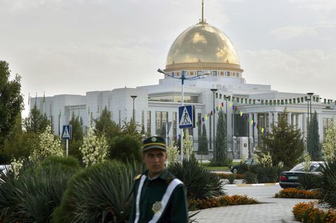 Der Palast des Präsidenten von Turkmenistan: Die turkmenische Regierung behauptet, keine Corona-Fälle in dem Land zu haben