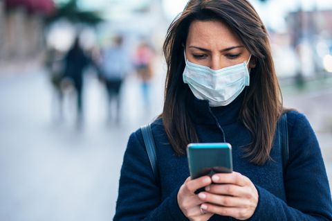 Hilft das Auslesen von Smartphone-Daten bei der Eingrenzung des Coronavirus?