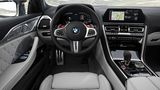 So muss ein BMW aussehen: Interieur mit Drehdrücksteller, der vor allem während der Fahrt hilfreich ist