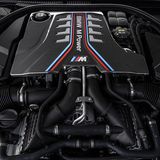 Den V8-Biturbo leistet 460 kW / 625 PS