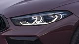 Böser Blick: Wenn man mit dem BMW M8 Competition Gran Coupé angerollt kommt, springen Vertreter mit ihren 210 PS Diesel-Fahrzeug