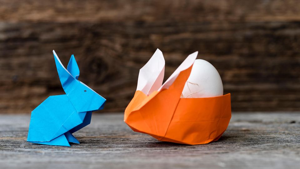 Origami-Kaninchen Blau und Orange Origami-Kaninchen