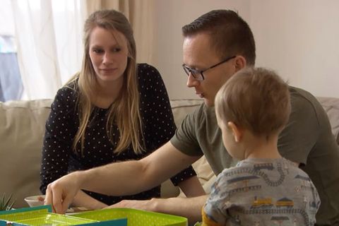 In Corona-Zeiten: Die Familie Meyer macht sich Sorgen um die Geburt des zweiten Kindes.