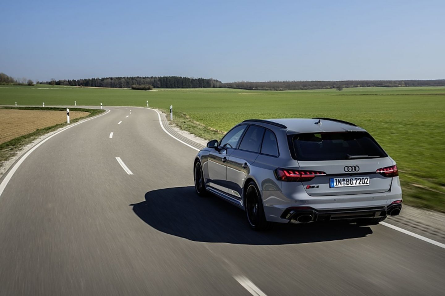 Der Klang des Auspuffs ist im "Dynamic" Fahrprogramm zu krawallig