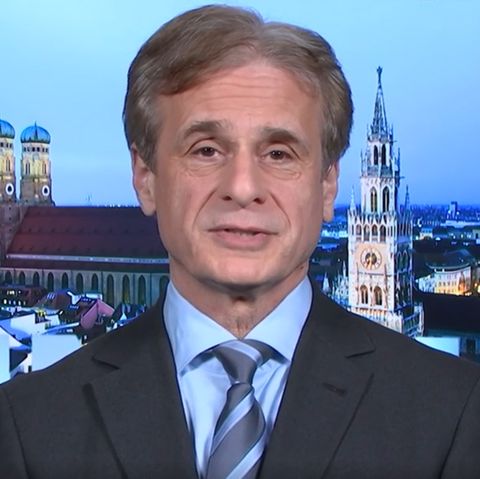 Der Virologe Alexander Kekulé in einer Schalte mit dem ZDF