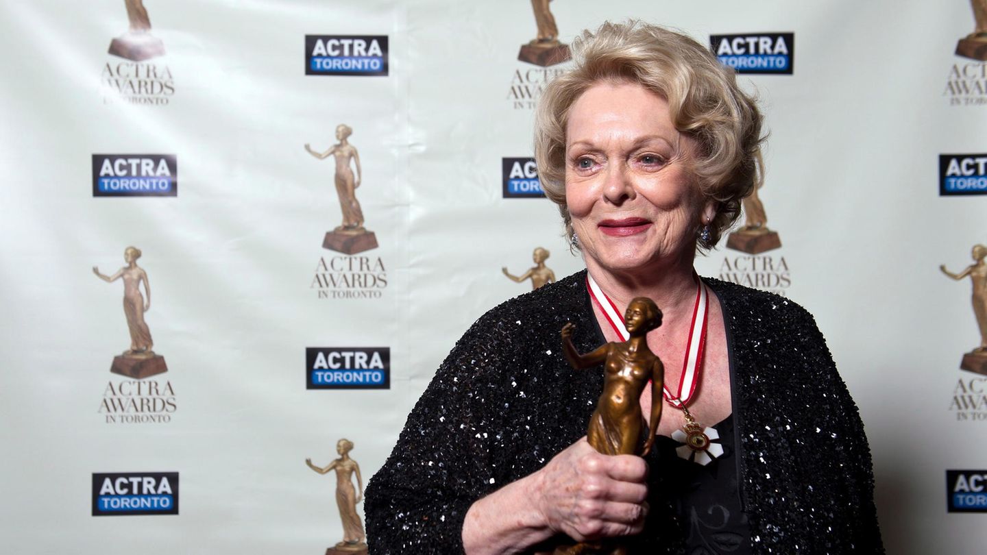 Tote Promis - Shirley Douglas