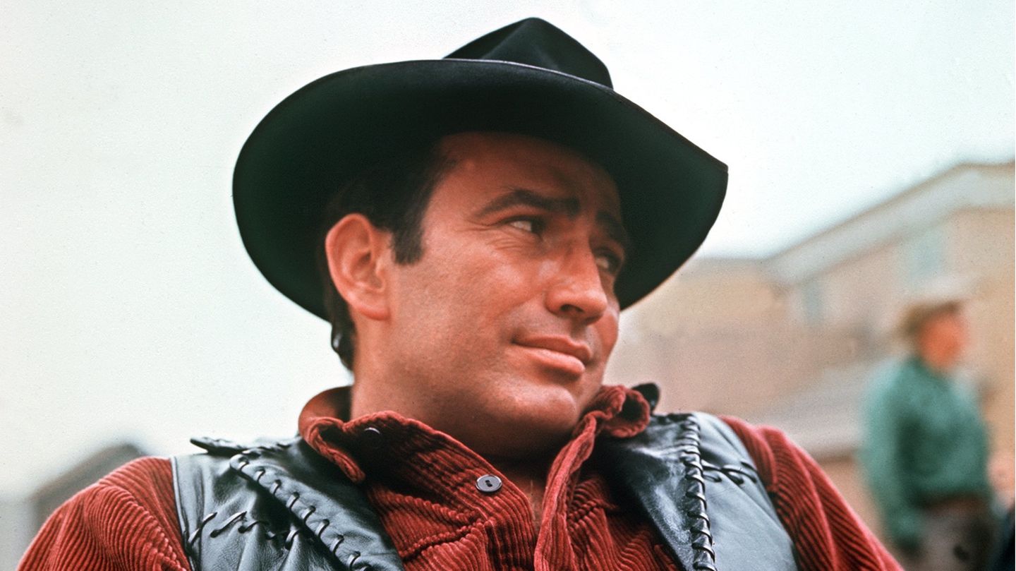 James Drury Tote Promis: James Drury