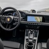 Der zentrale Touchscreen ist 10,9 Zoll groß