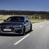 Der schnell regelnde Allradantrieb treibt dem 4,78 Meter langen Audi fast alle Mätzchen aus