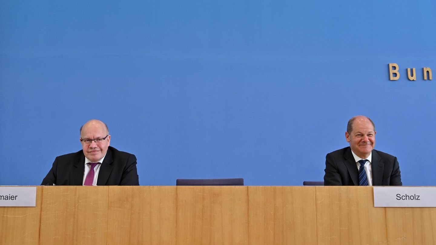 Coronavirus: Bundeswirtschaftsminister Peter Altmaier (CDU) und Bundesfinanzminister Olaf Scholz (SPD)