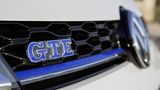 Der VW Golf GTE zieht leistungsmäßig mit dem GTI gleich