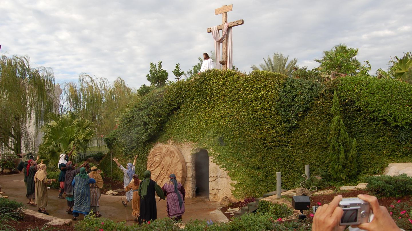 Jesus In Florida Die liche Kreuzigung Im Freizeitpark Stern De