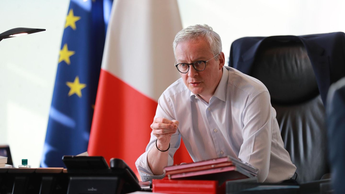 Frankreichs Finanzminister Bruno Le Maire hat die Einigung auf Corona-Finanzhilfen bestätigt