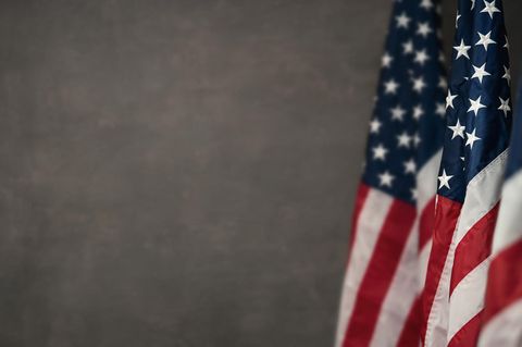 Die Corona-Pandemie legt Schwächen der USA offen, die sonst überstrahlt werden von Lobpreisungen des Landes als globaler Kraftprotz.