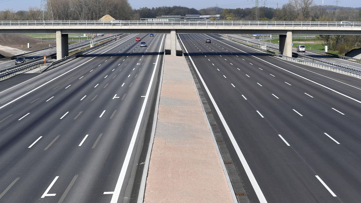 Solch leere Straßen sind normalerweise kaum vorstellbar, in der Corona-Krise gehören sie zur Normalität.
