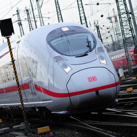 Ein ICE der Deutschen Bahn