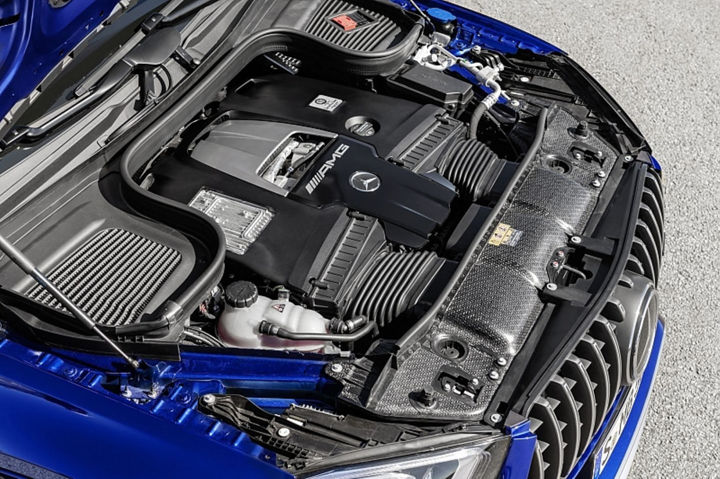 Das Herz eines jeden Mercedes-AMGs ist der Motor: hier mit acht Zylindern und 450 kW / 612 PS