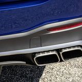 Die Sportabgasanlage untermauert das Spektakel akustisch