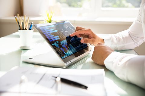 Laptops mit Touchscreen sind Hybride, die sich als besonders flexibel erweisen