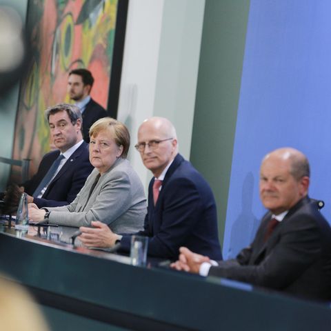 Corona-Pk in Berlin: Markus Söder, Angela Merkel, Peter Tschentscher, Olaf Scholz