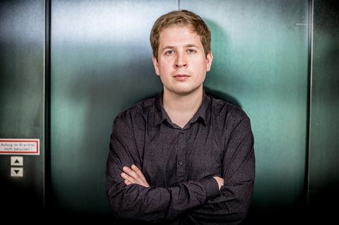 Juso-Chef Kevin Kühnert äußert sich zum Krisenmanagement der Großen Koalition in Berlin.