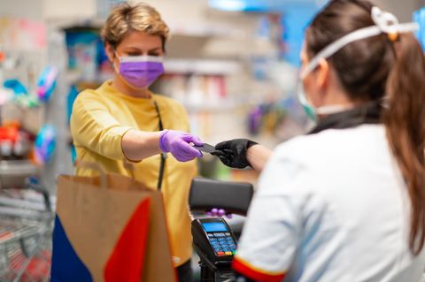 Mit dem Coronavirus ändert sich auch das Einkaufen - und das Bezahlen