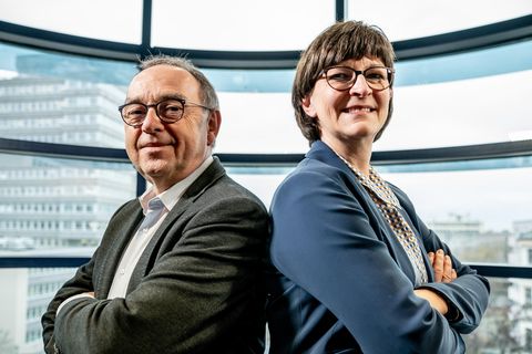Corona-Krise: SPD-Chefs fordern Mehrbelastung für Reiche