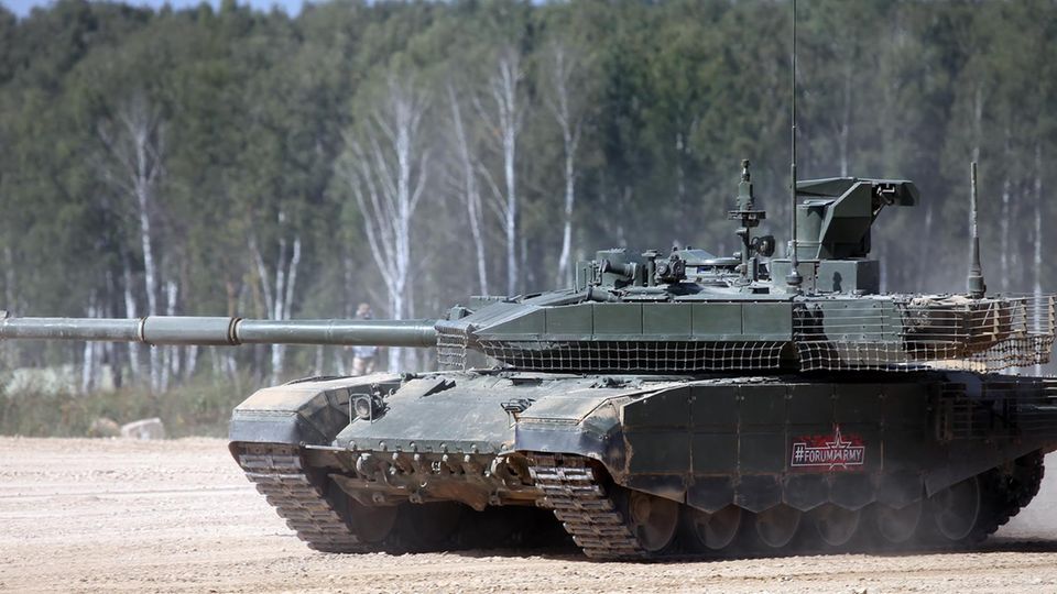 Z technicznego punktu widzenia najnowszy T-90 nawiązuje nieco do wydarzeń z II wojny światowej.