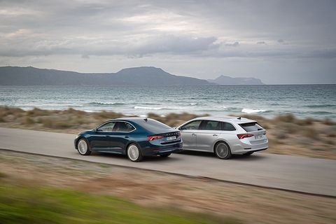 Auch den Skoda Octavia bietet der tschechische Autobauer nach wie vor als Limousine (links) und als Combi an