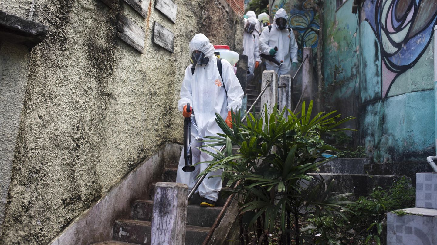 Brasilien, April 2020: Corona in den Favelas: Wenn Drogenbanden die Ausgangssperre kontrollieren