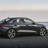 Das Kofferraumvolumen beträgt 425 Liter