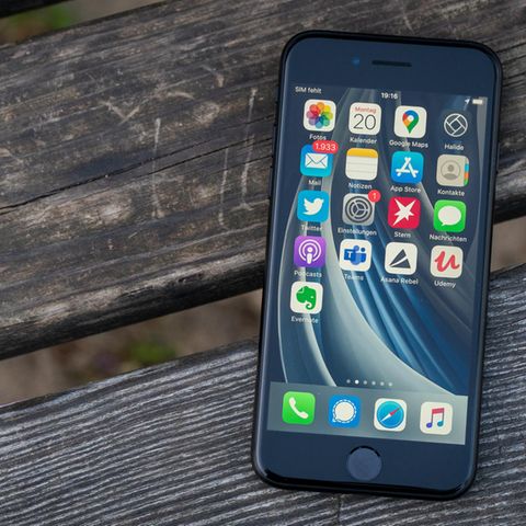 Huch, wir kennen uns doch? Das iPhone SE (2020) sieht von vorne aus wie das iPhone 8.