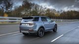 Der Land Rover Discovery Sport P300e PHEV ist ab 49.250 Euro zu haben