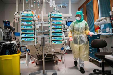 Schutzkittel für Krankenhäuser werden weltweit knapp
