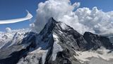 Am Matterhorn  Mit seiner markanten Pyramidenform ist das knapp 4500 Meter hohe Matterhorn das definitive Highlight für Segelflieger in den Alpen.