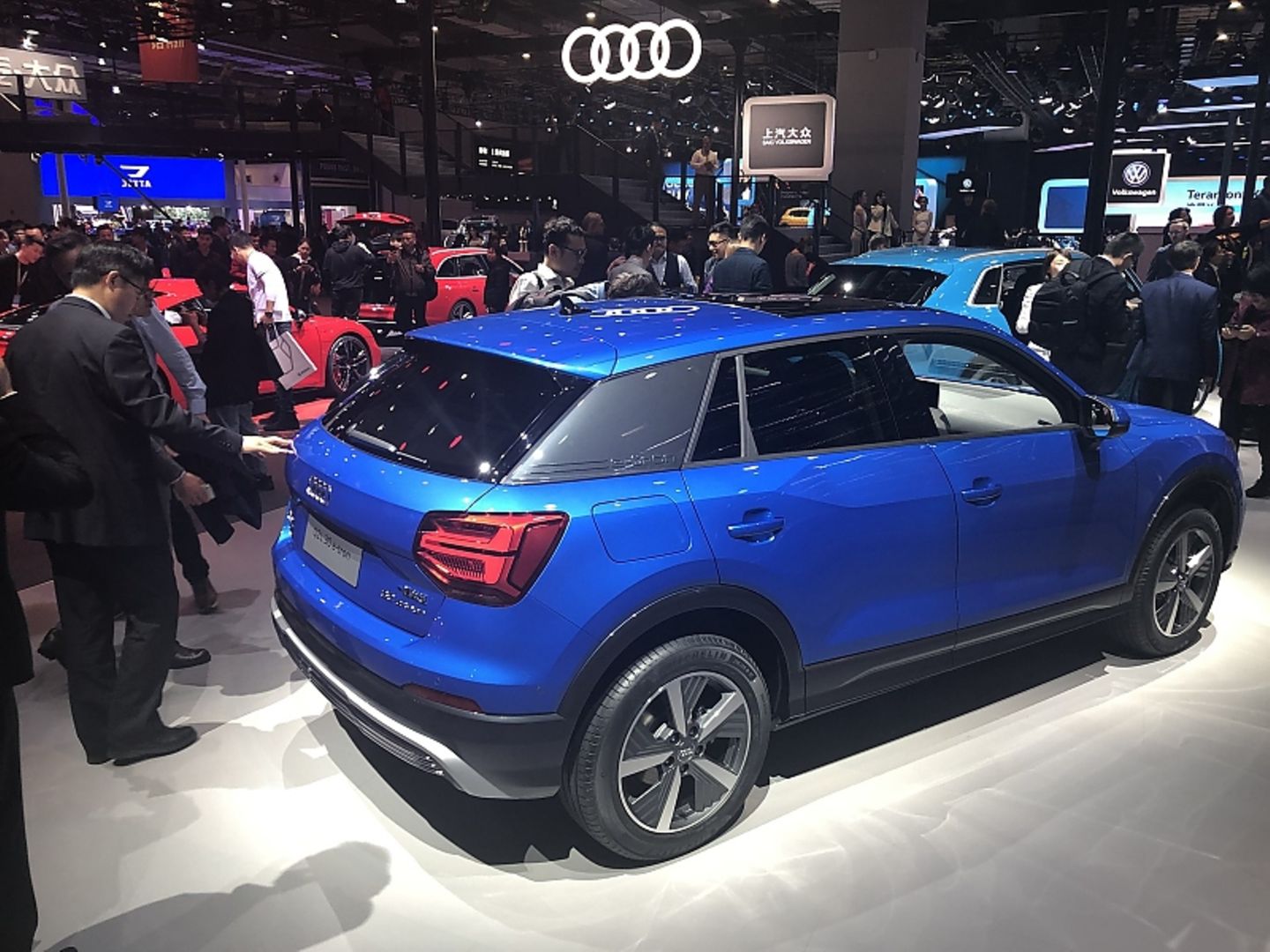Audi Q2 L E-Tron in China
