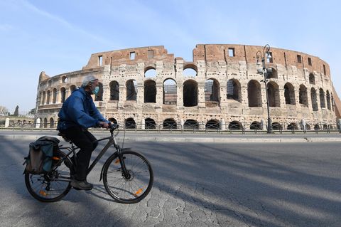 Kollosseum in der italienischen Hauptstadt Rom während der Cornavirus-Pandemie