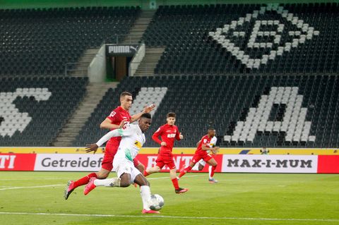Das bisher  im bisher einzige Geisterspiel zwischen Borussia Mönchengladbach und dem 1. FC Köln
