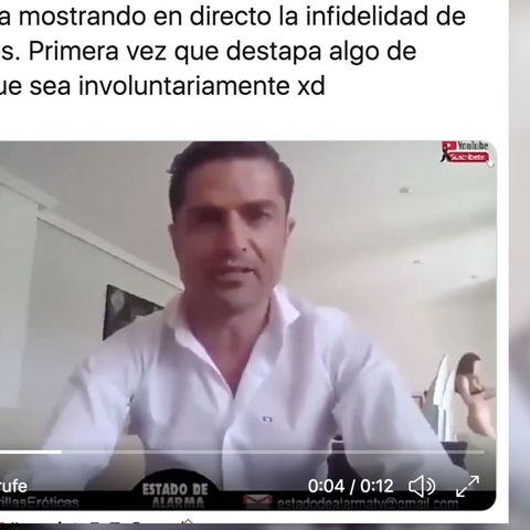 Halbnackte Frau läuft bei Interview mit spanischen Journalisten durchs Bild