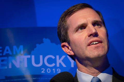 Kentuckys Gouverneur Andy Bashear hält Tupac Shakur für Betrüger